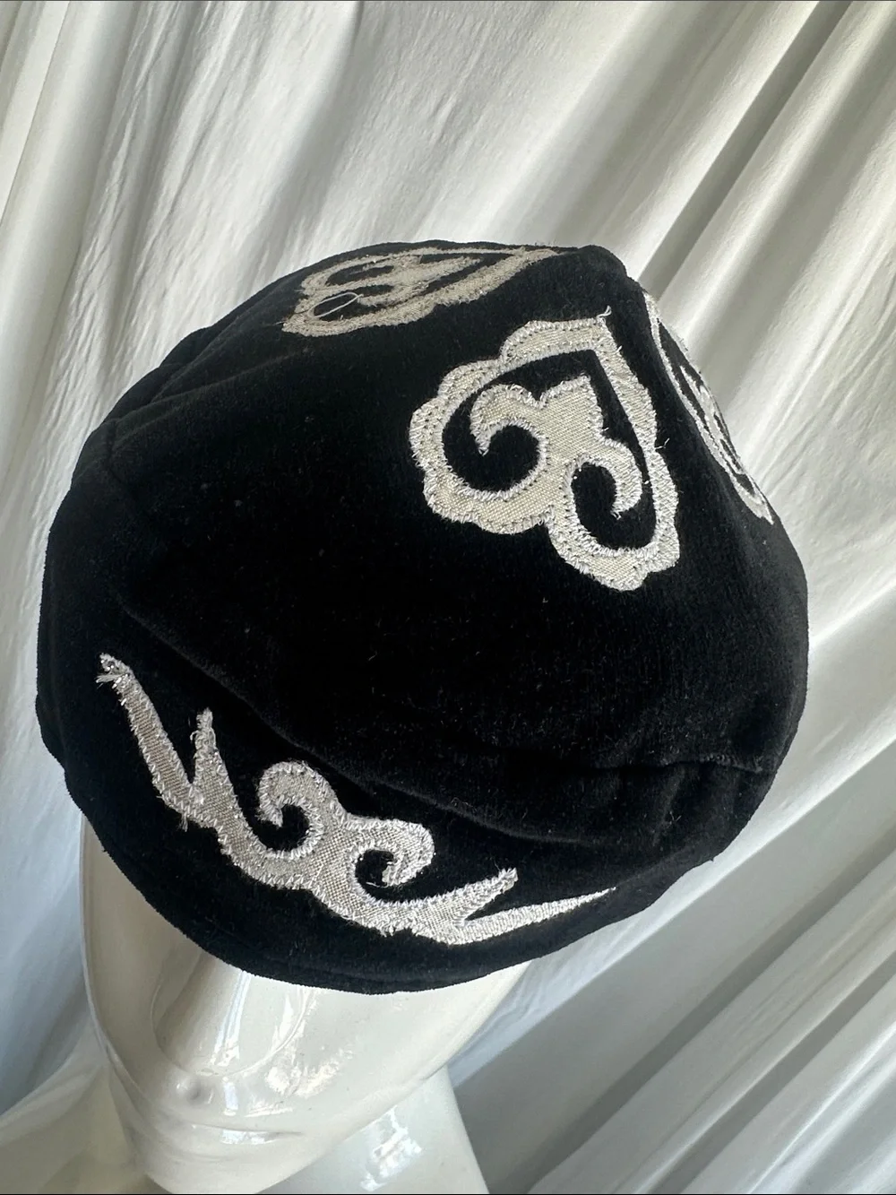 Antique Hand crafted Hat beret style Detailed ornament on Velvet all cotton Sz M